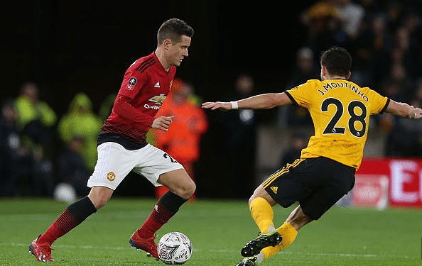 用人而在社 用人而在社